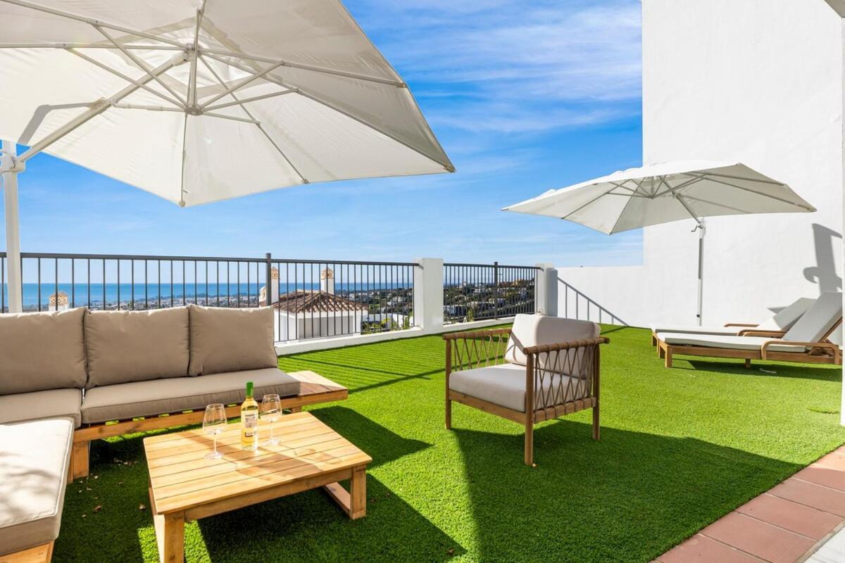 Luxury Family With Breathtaking Views *