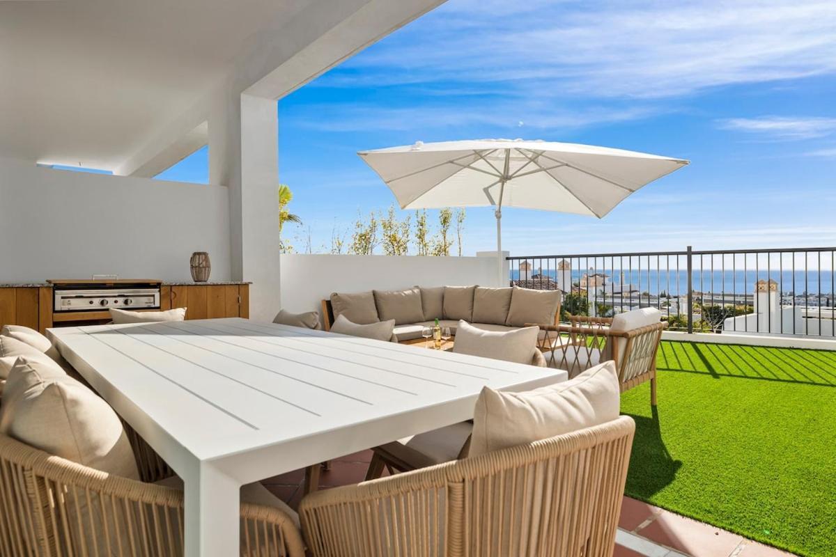 Luxury Family With Breathtaking Views Apartment