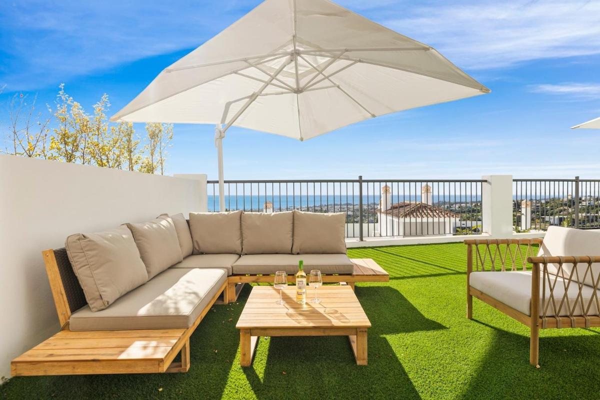 Luxury Family With Breathtaking Views Marbella